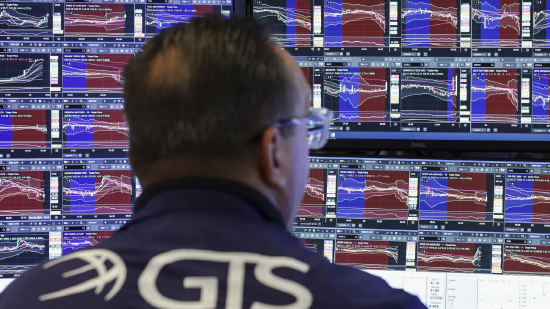 人工智能估值担忧困扰全球投资者,科技泡沫担忧加剧