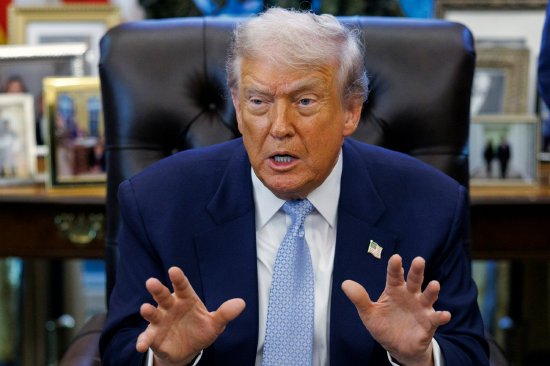 长期盟友抨击特朗普拒绝公开爱泼斯坦档案 称MAGA运动被撕裂