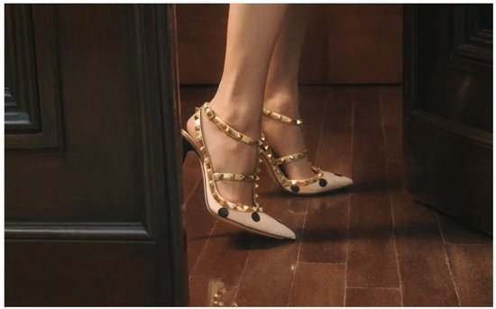 知名品牌CEO，被举报职场霸凌